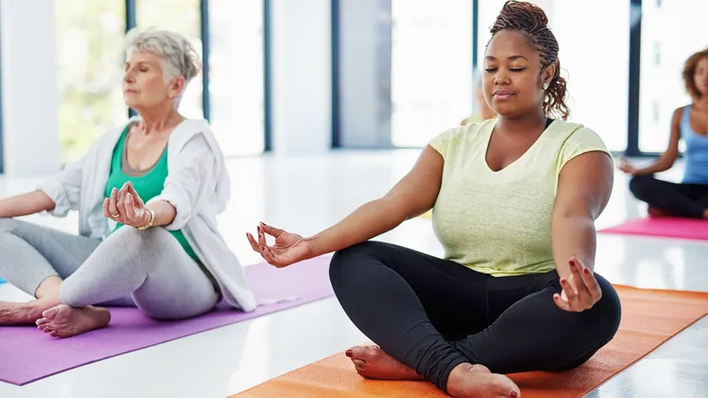 Image de personnes en méditation